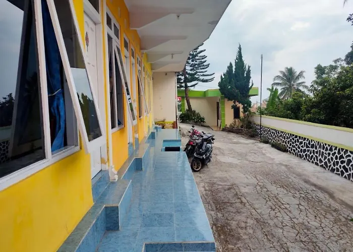 Hotel Abimanyu Bandungan Semarang